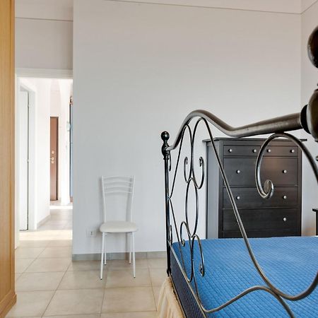 Amazing Holiday Home Near Pet Friendly Beach Carrara Exterior foto